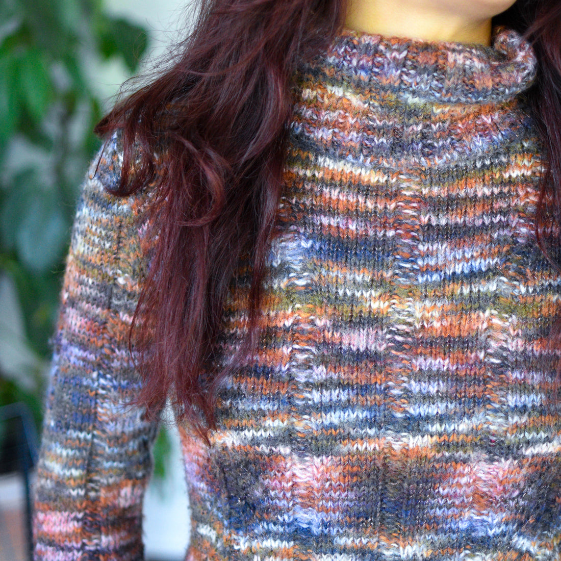 Vintage Femme Multi-Colored Wool Turtle Neck