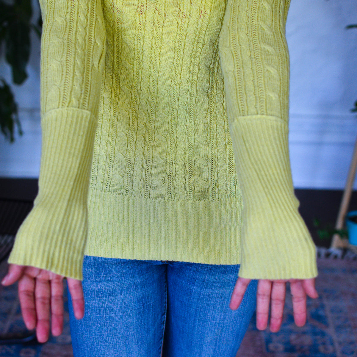 Vintage Femme American EagleDrop-Neck Knit Sweater