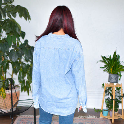 Vintage Old Navy Light-Wash Blue Denim Button-Up Top