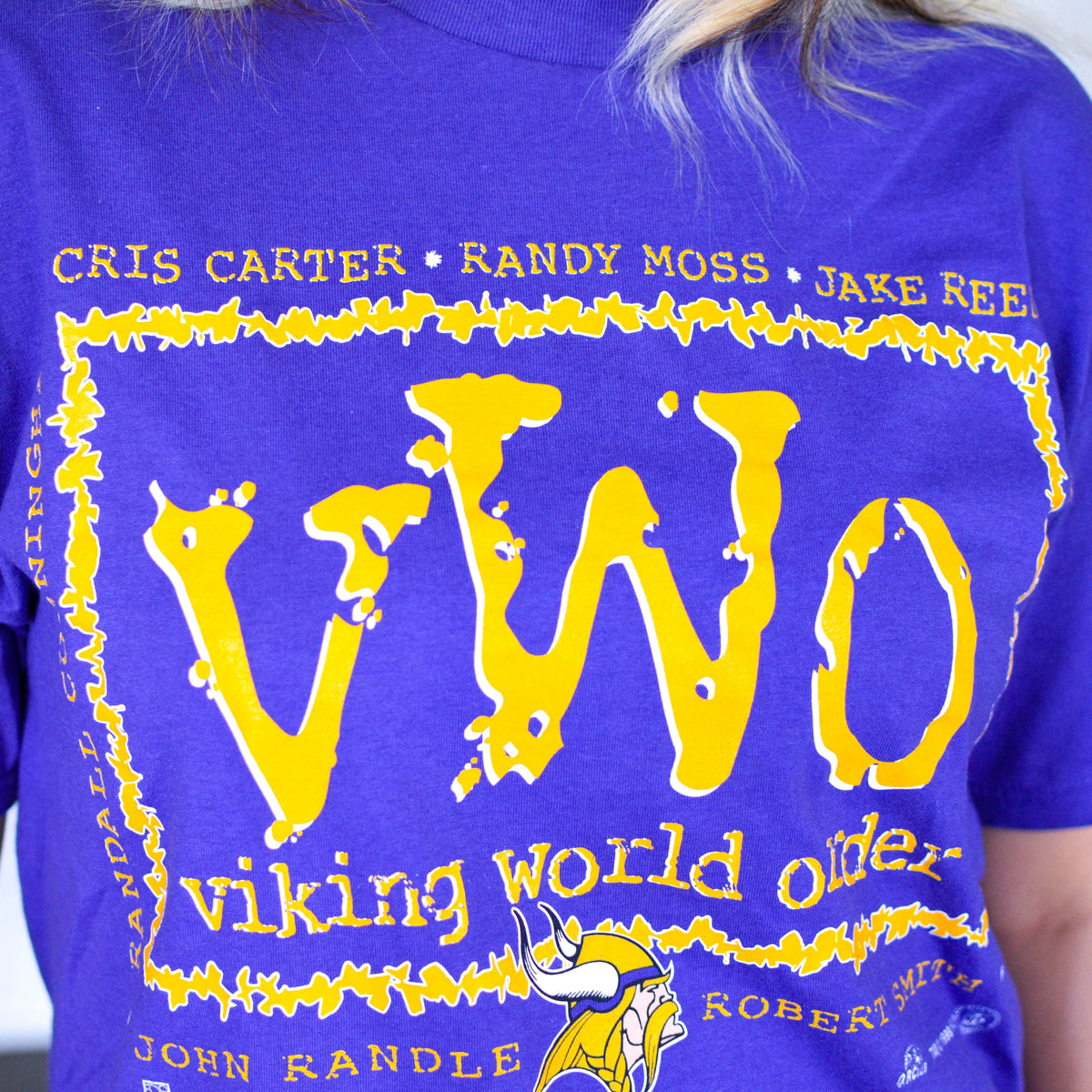 Vintage 1998 Minnesota Vikings VWO Graphic T-Shirt