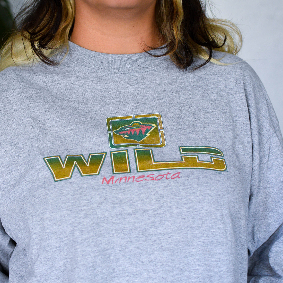 Vintage Minnesota Wild Gray Long Sleeve T-Shirt