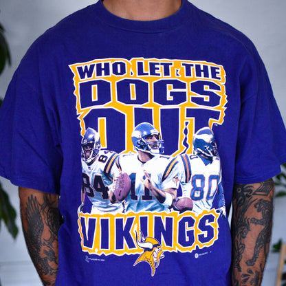Vintage 2000s Minnesota Vikings "Who Let the Dogs Out" T-Shirt