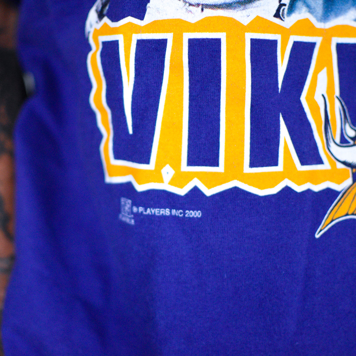 Vintage 2000s Minnesota Vikings "Who Let the Dogs Out" T-Shirt