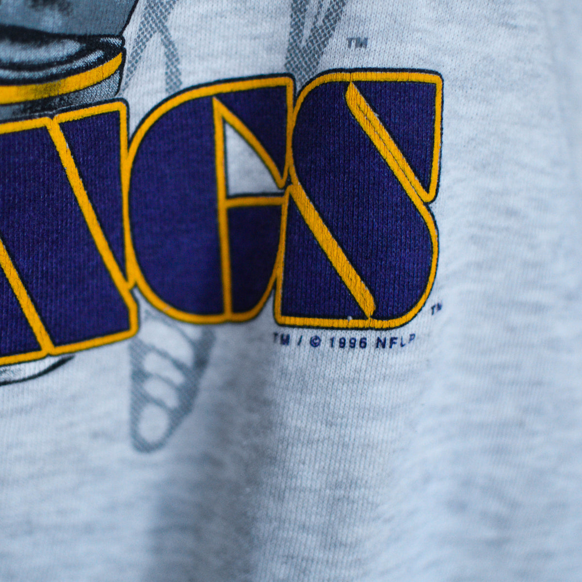 Vintage 1996 Minnesota Vikings Gray Helmet Crewneck