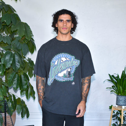 Vintage 90s Minnesota Timberwolves Logo7 Faded Big Print T-Shirt