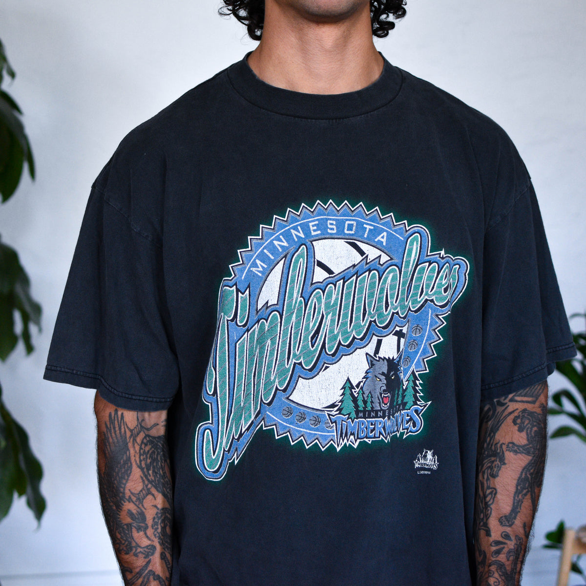 Vintage 90s Minnesota Timberwolves Logo7 Faded Big Print T-Shirt
