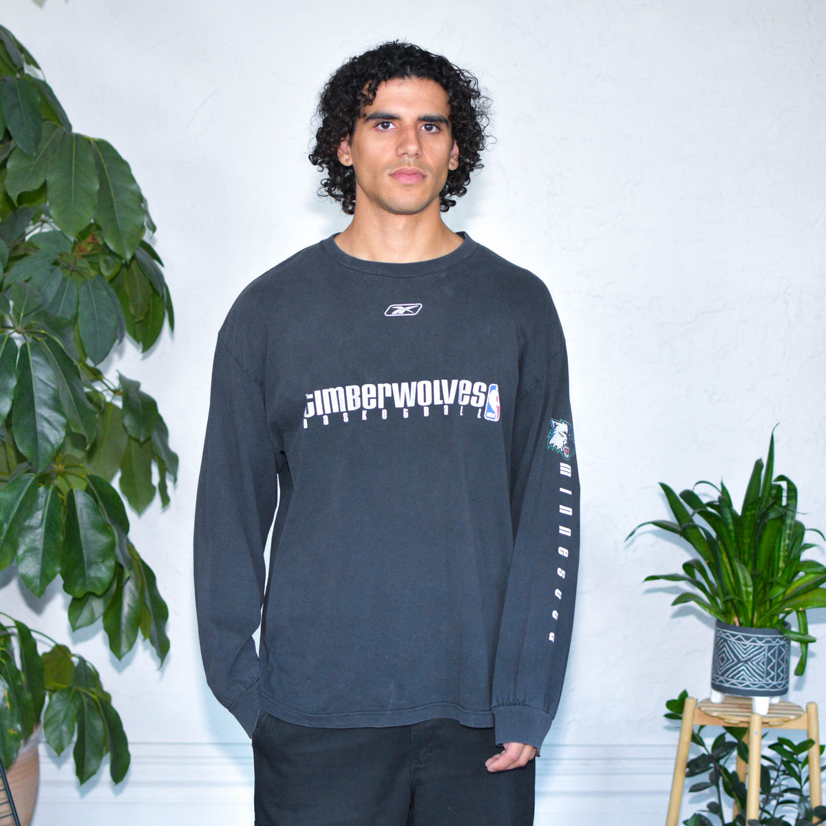 Vintage Y2K Timberwolves Basketball Reebok Long Sleeve T-Shirt