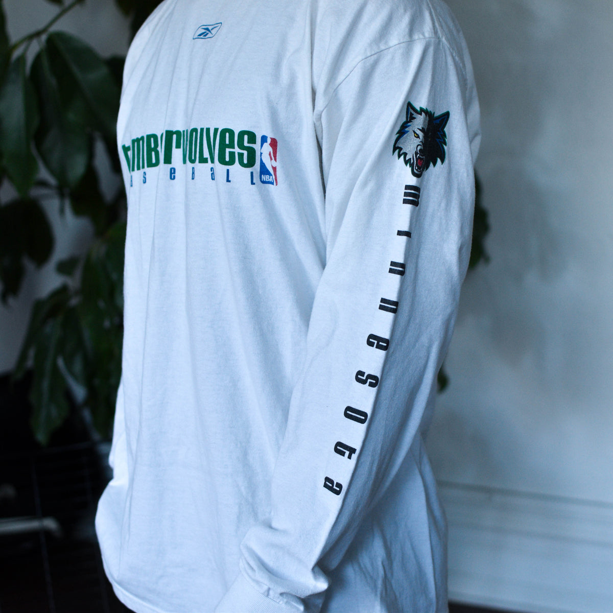 Vintage Minnesota Timberwolves Reebok Long Sleeve White T-Shirt