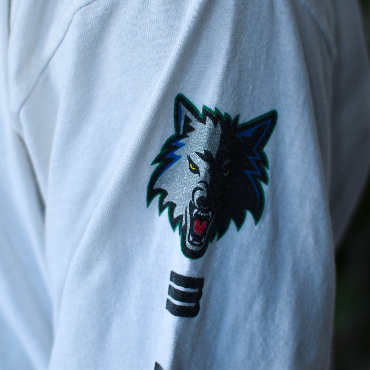 Vintage Minnesota Timberwolves Reebok Long Sleeve White T-Shirt