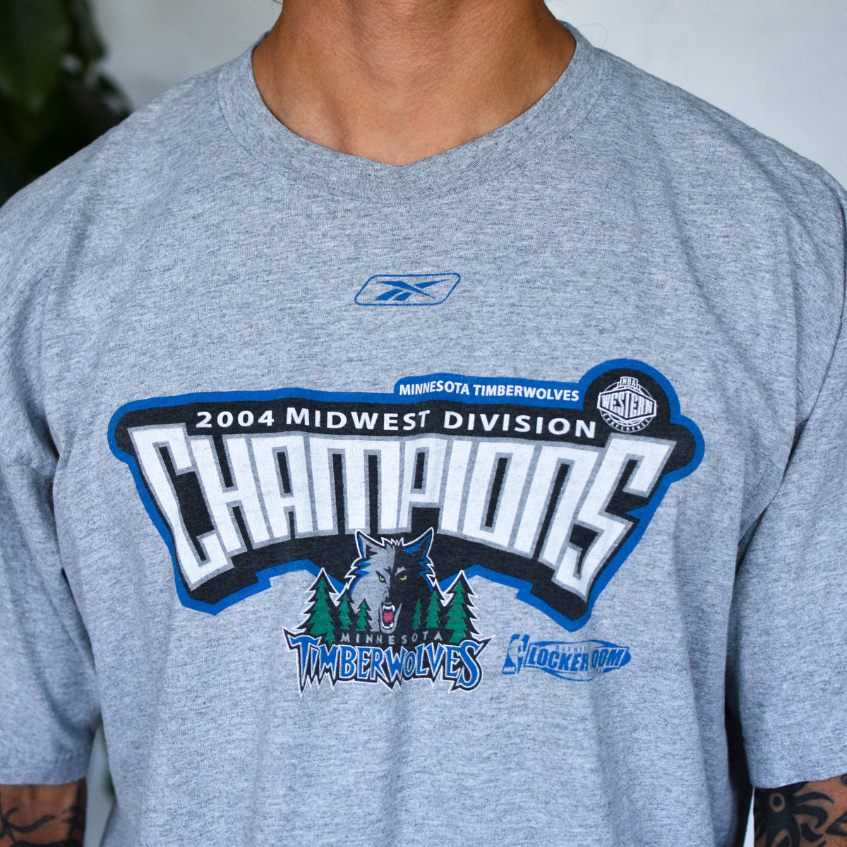 Vintage 2004 Minnesota Timberwolves Midwest Division Champions T-Shirt