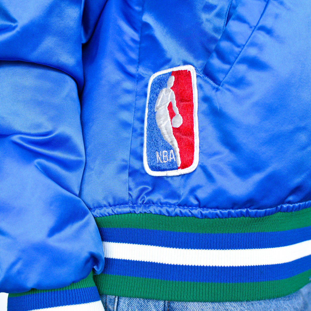 Vintage 90s Minnesota Timberwolves Quilted Starter Satin Jacket