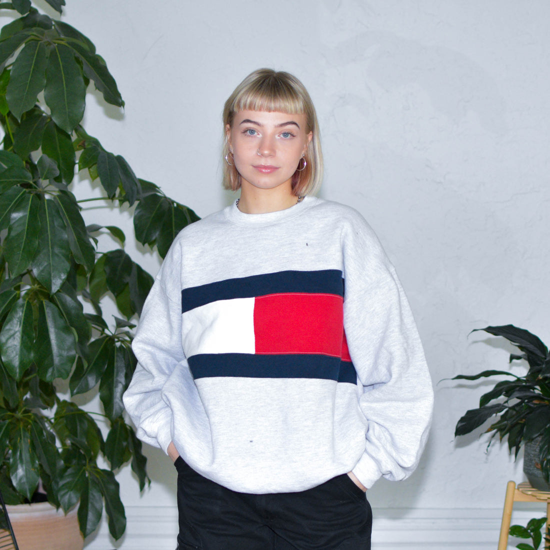 Vintage Tommy Hilfiger Flag Logo Crewneck