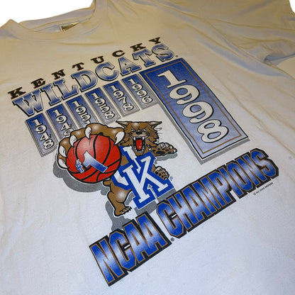 Vintage 1998 University of Kentucky Wildcats NCAA Champions T-Shirt