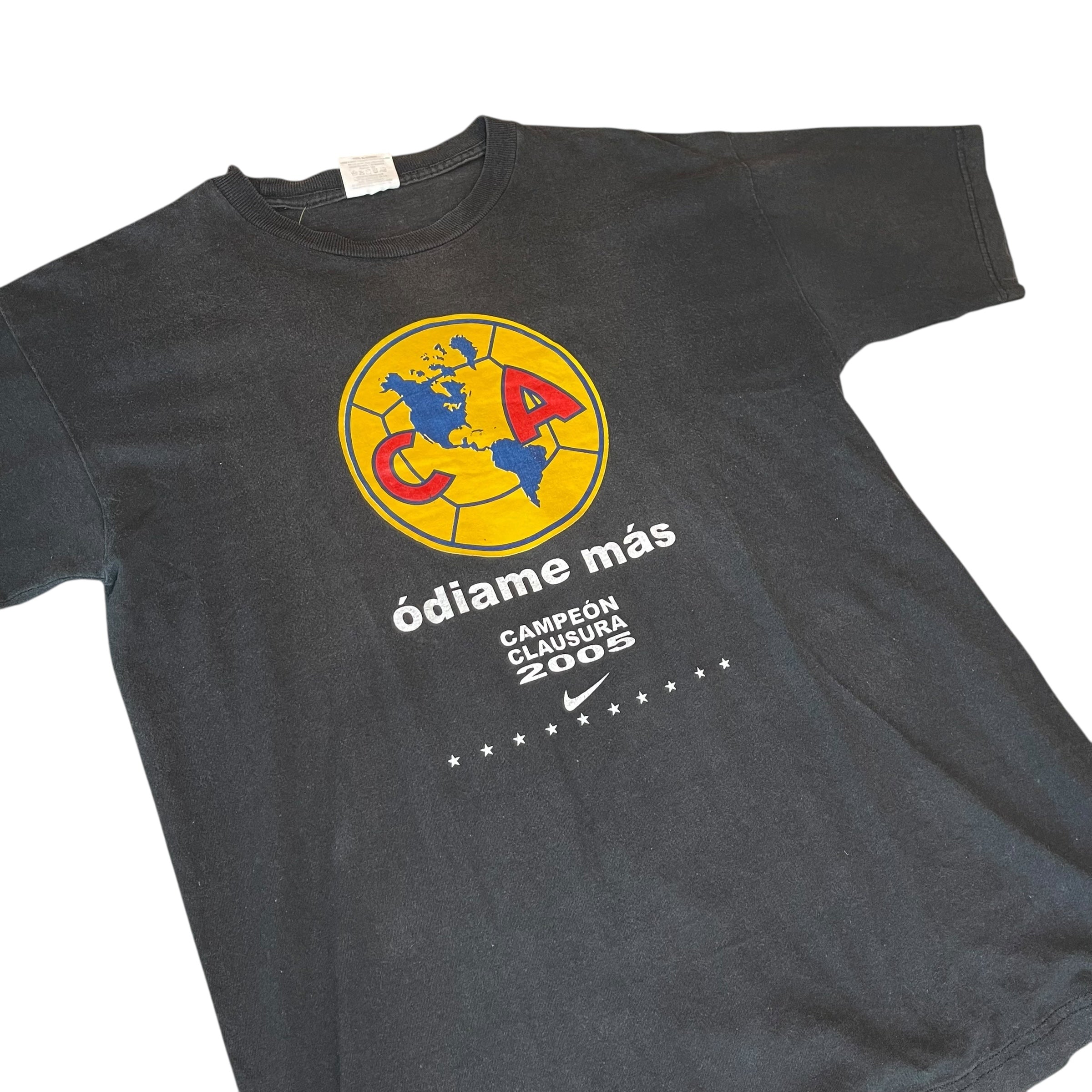 Vintage 2005 Club America Champions Signatures T-Shirt