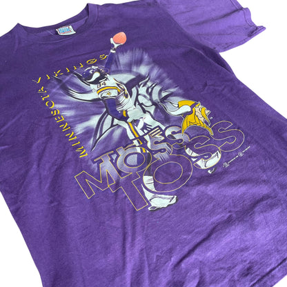 Vintage 1998 Minnesota Vikings Randy Moss Graphic T-Shirt