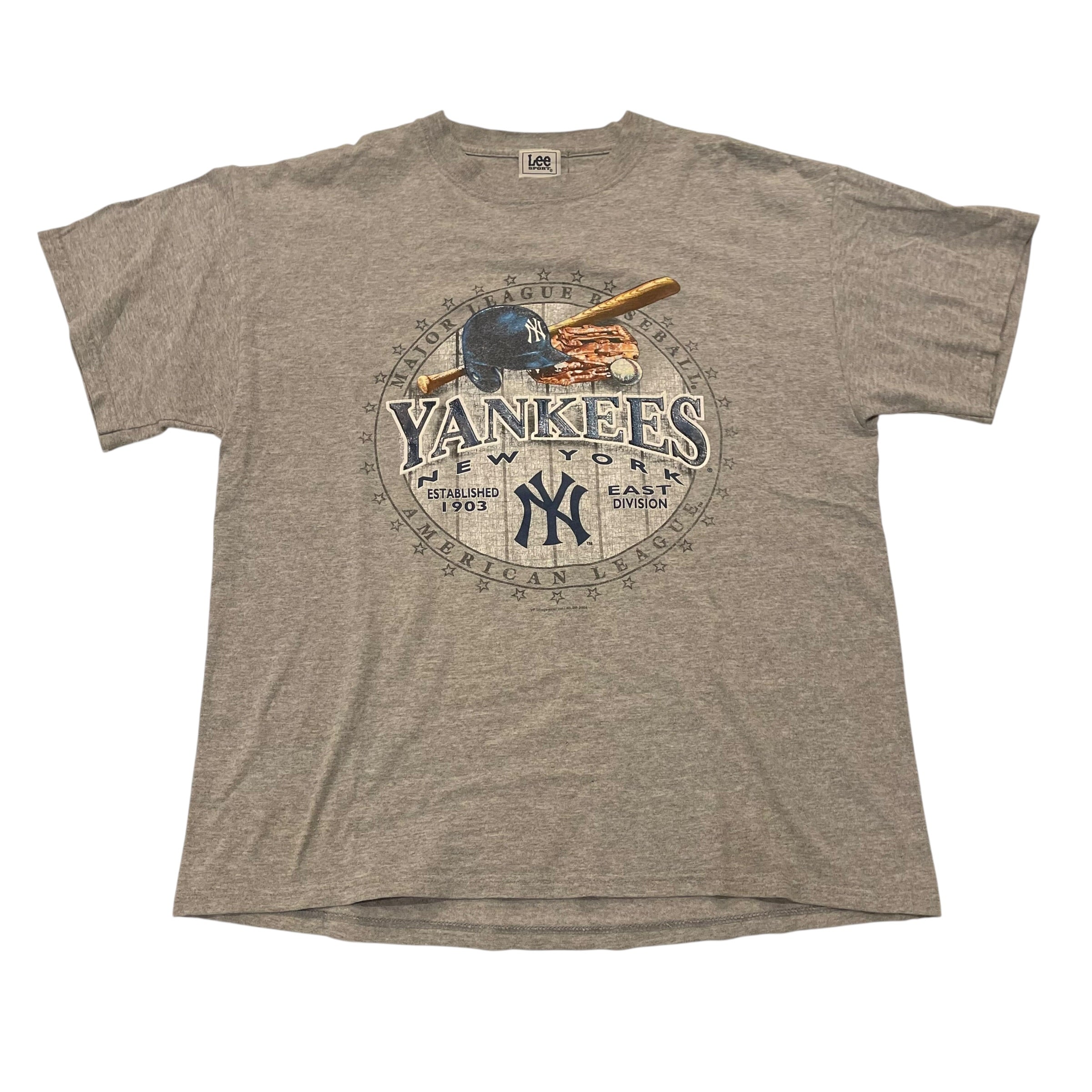 Vintage 2008 New York Yankees Graphic T-Shirt