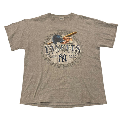 Vintage 2008 New York Yankees Graphic T-Shirt