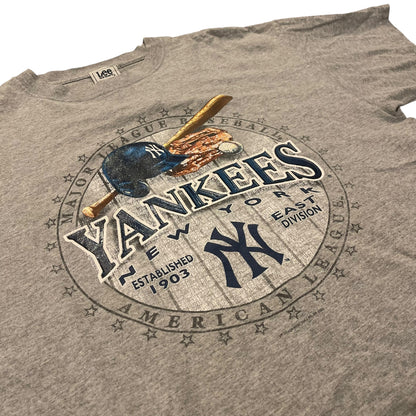Vintage 2008 New York Yankees Graphic T-Shirt