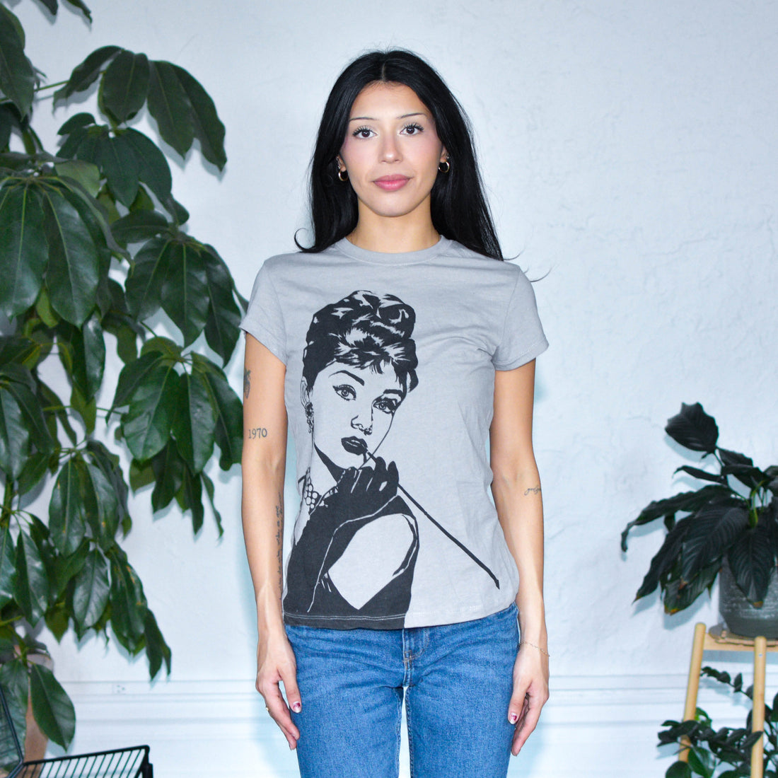 Vintage Y2K Aubrey Hepburn illustration T-Shirt