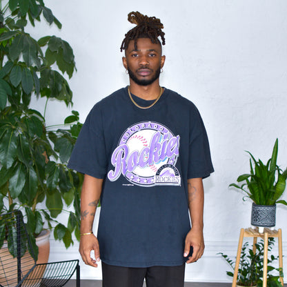 Vintage 1998 Colorado Rockies Graphic T-Shirt