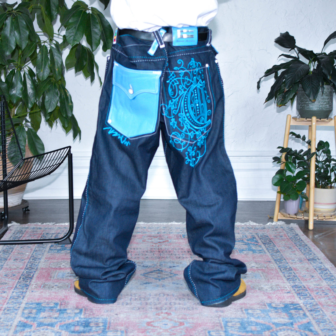 Vintage Y2K Coogi Baggy Embroidered Indigo Jeans