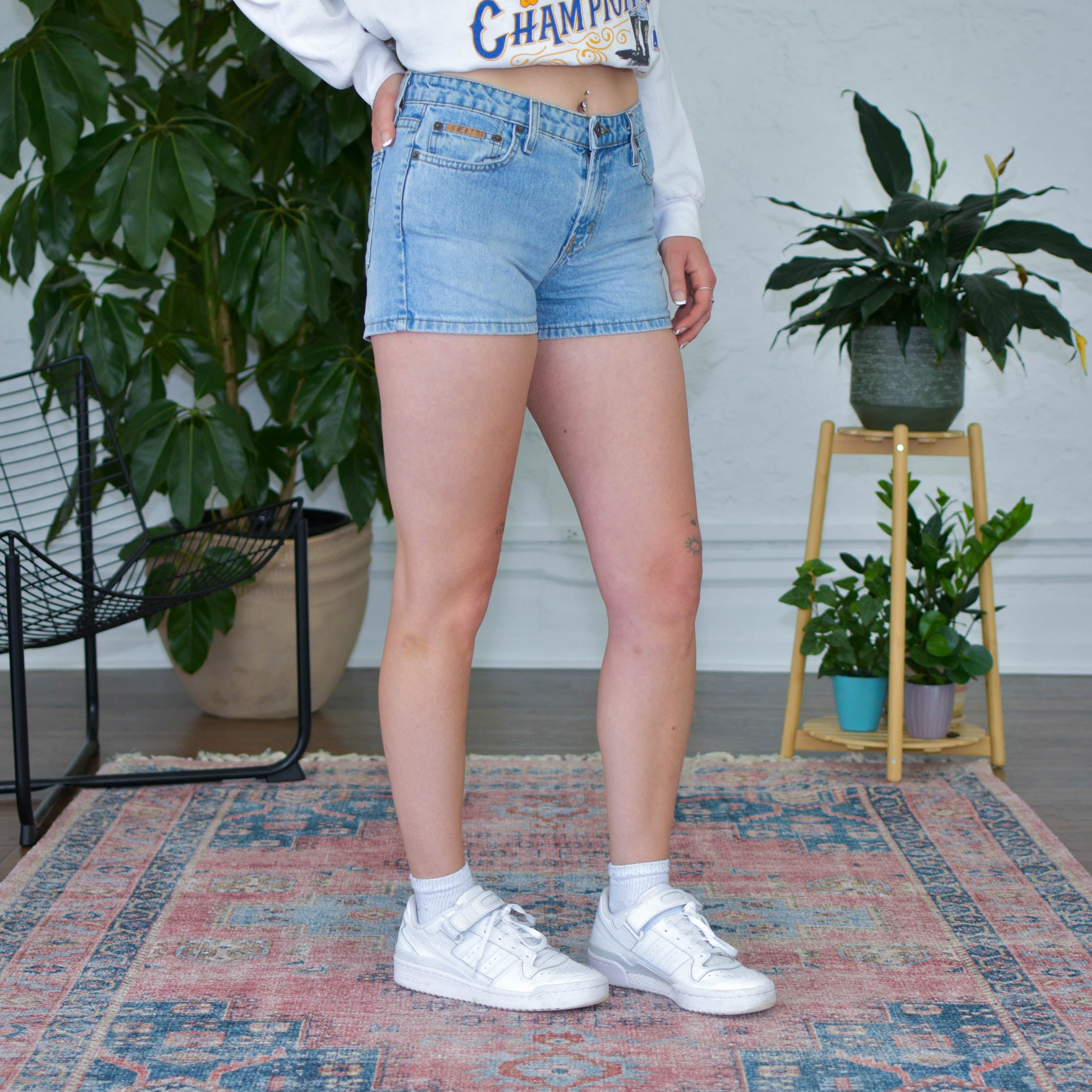 Y2k L.e.i. Light Wash Mini Denim Shorts