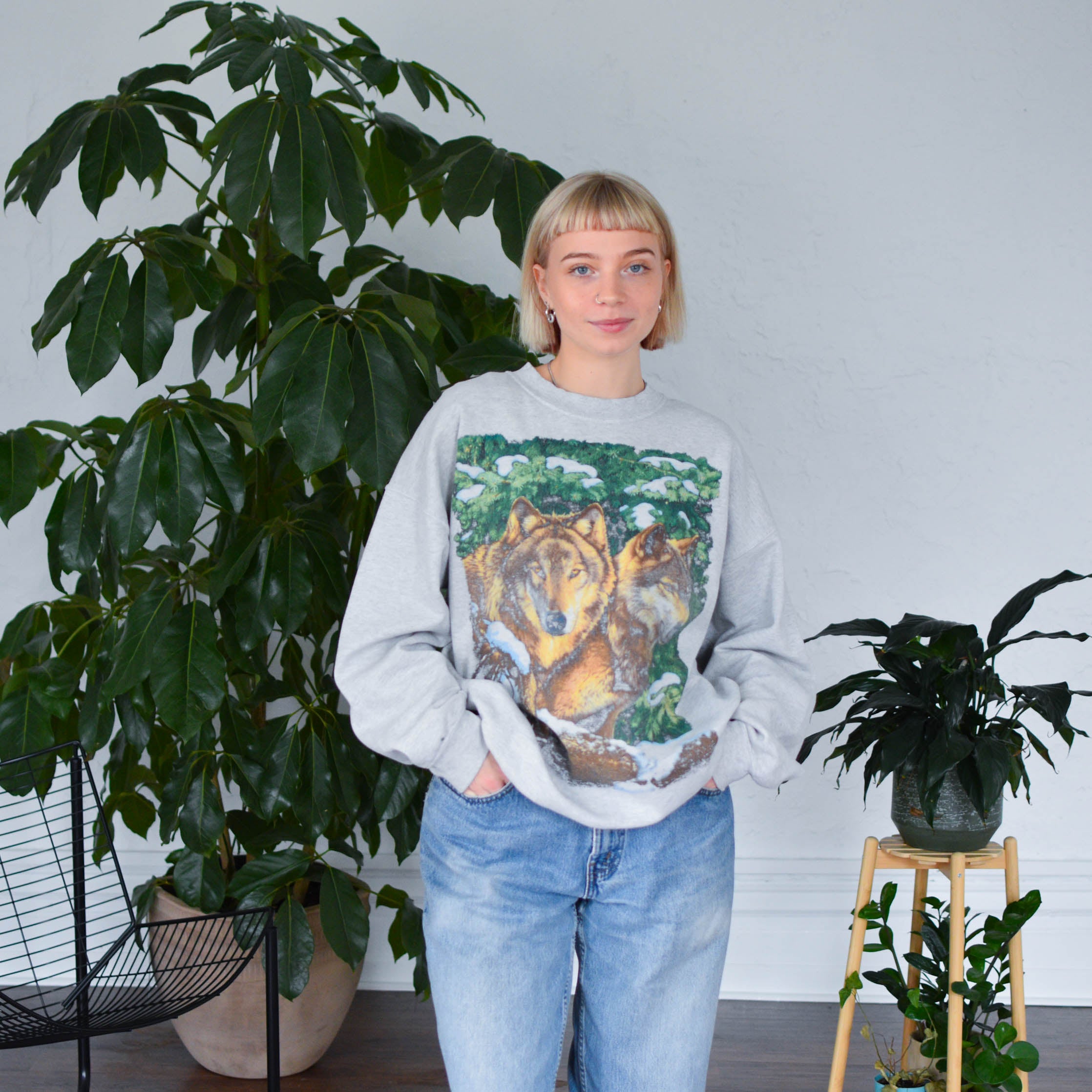 Vintage Wolf Nature Graphic Crewneck