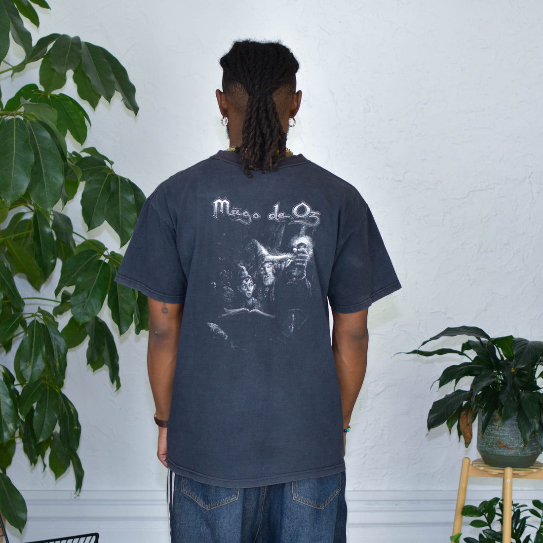 Vintage Mago De OZ &quot;La Voz Dormida&quot; Mexican Boot Graphic T-Shirt