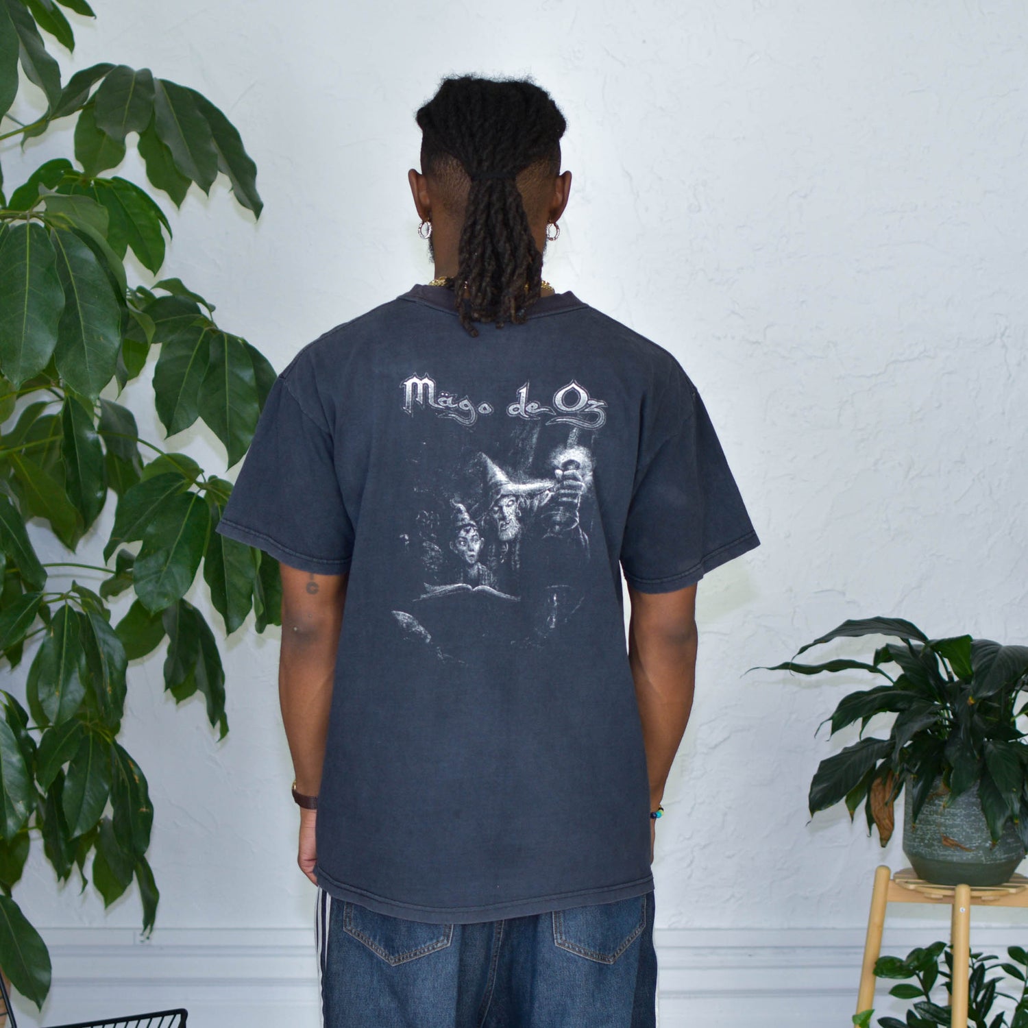 Vintage Mago De OZ &quot;La Voz Dormida&quot; Mexican Boot Graphic T-Shirt