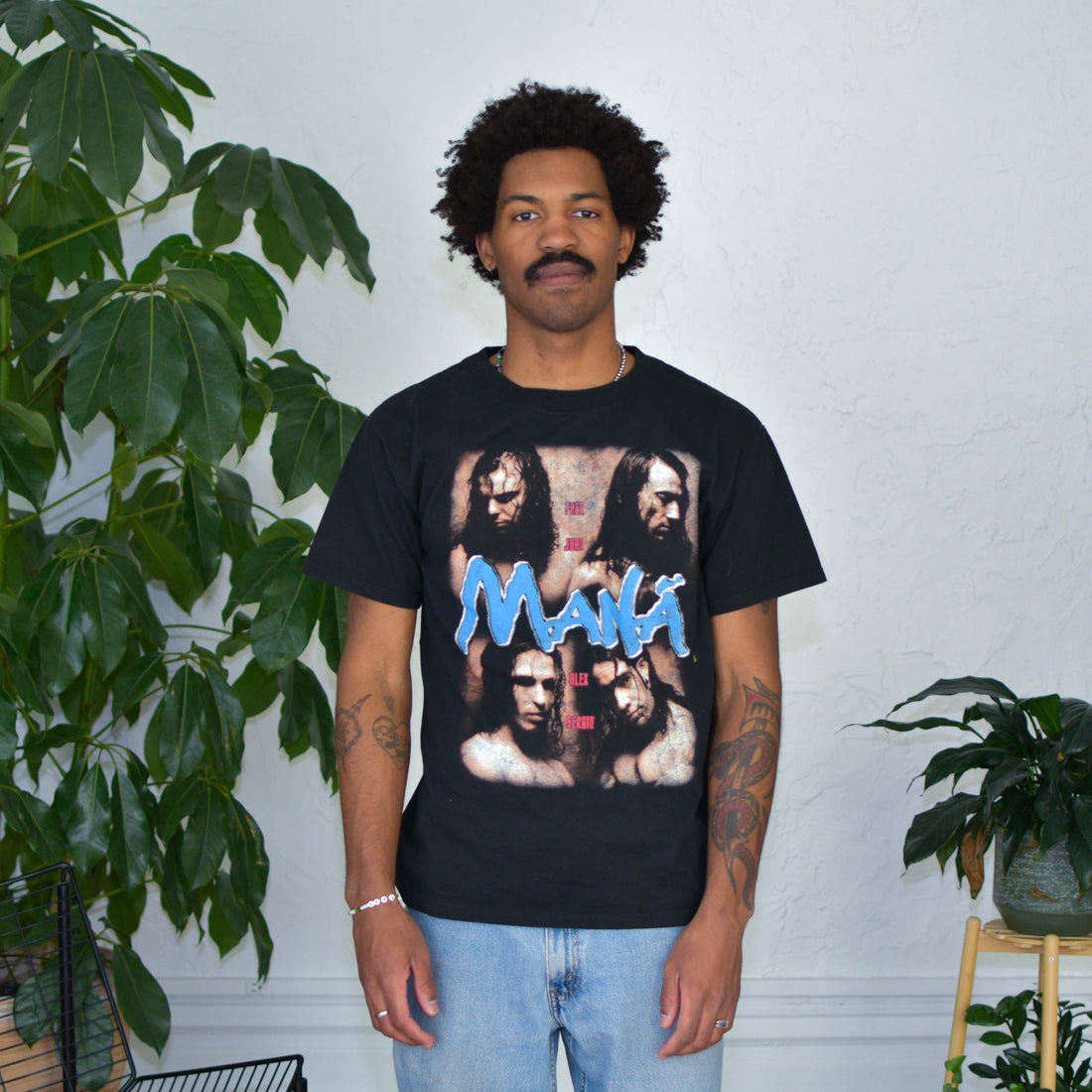 2002 Mana Tour Graphic T-Shirt