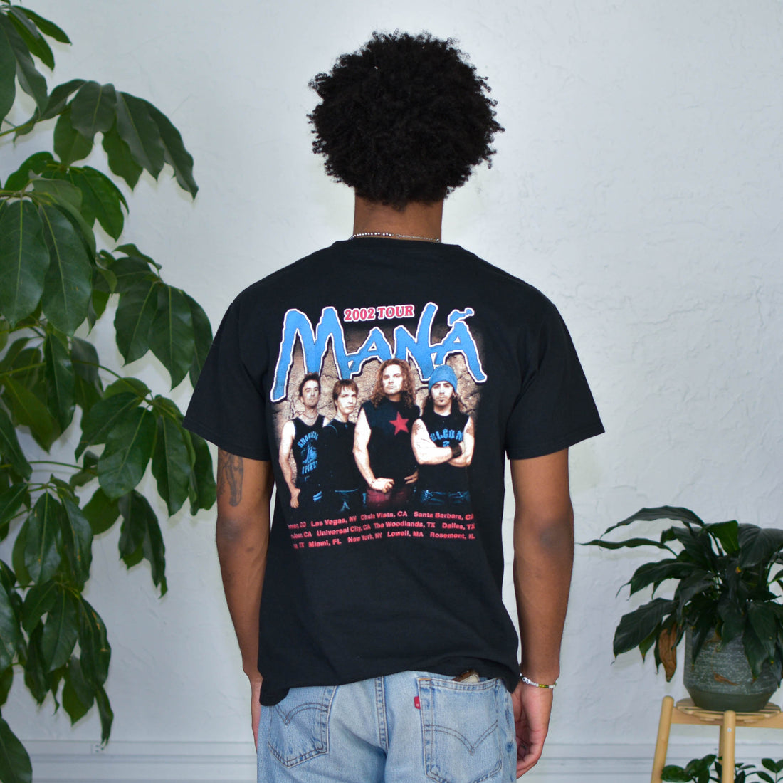 2002 Mana Tour Graphic T-Shirt