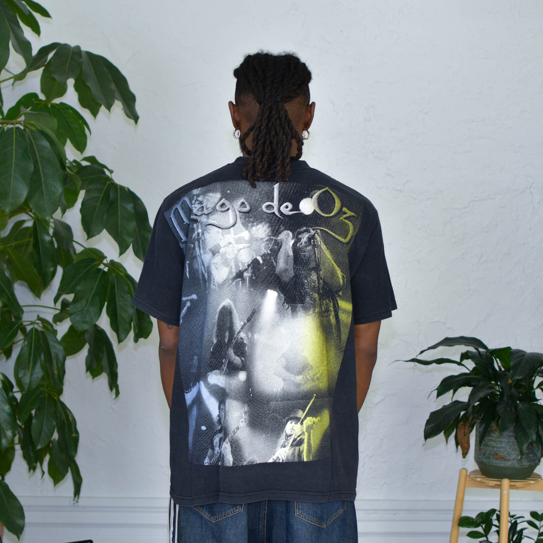 Vintage Mago de Oz &quot;Finesterria&quot; Mexican Boot Graphic T-Shirt