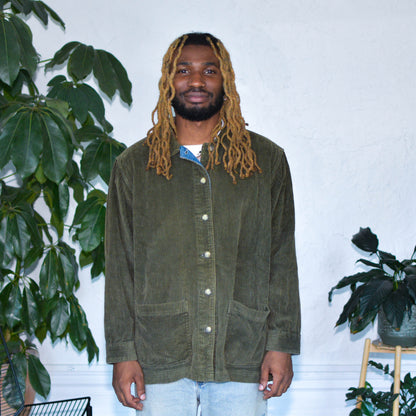 Vintage Long Sleeve Cabin Creek Corduroy Button-Down
