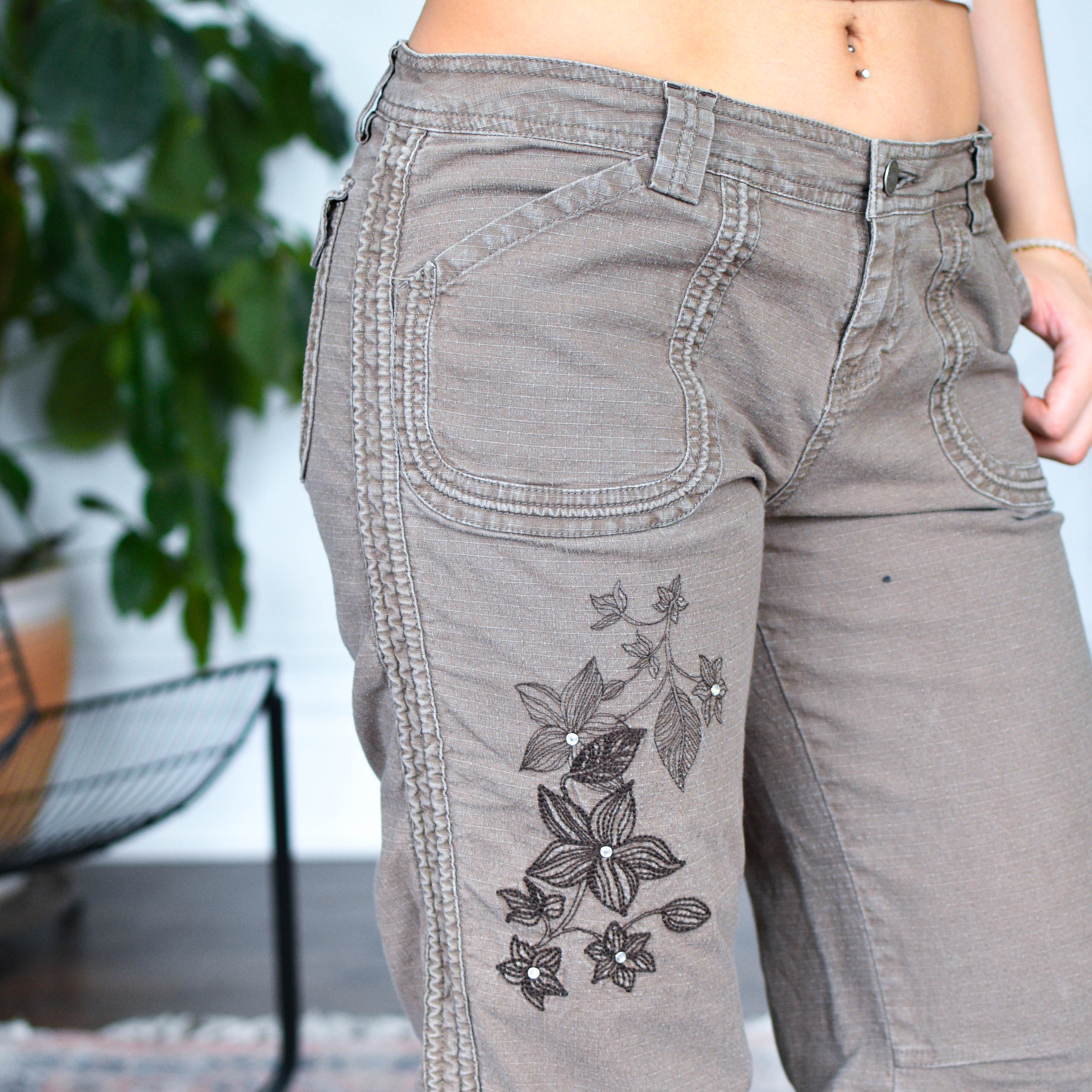Vintage Union Bay Rip Stop Flower Patch Pants