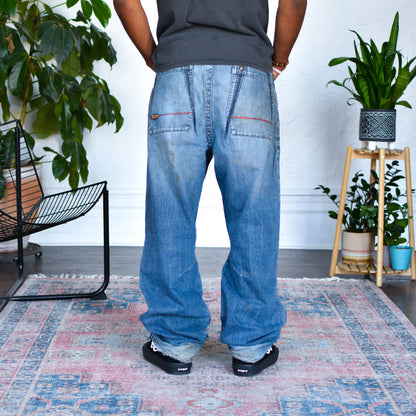 Vintage Y2K Akademiks Distressed Light Wash Jeans
