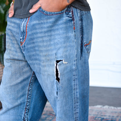Vintage Y2K Akademiks Distressed Light Wash Jeans