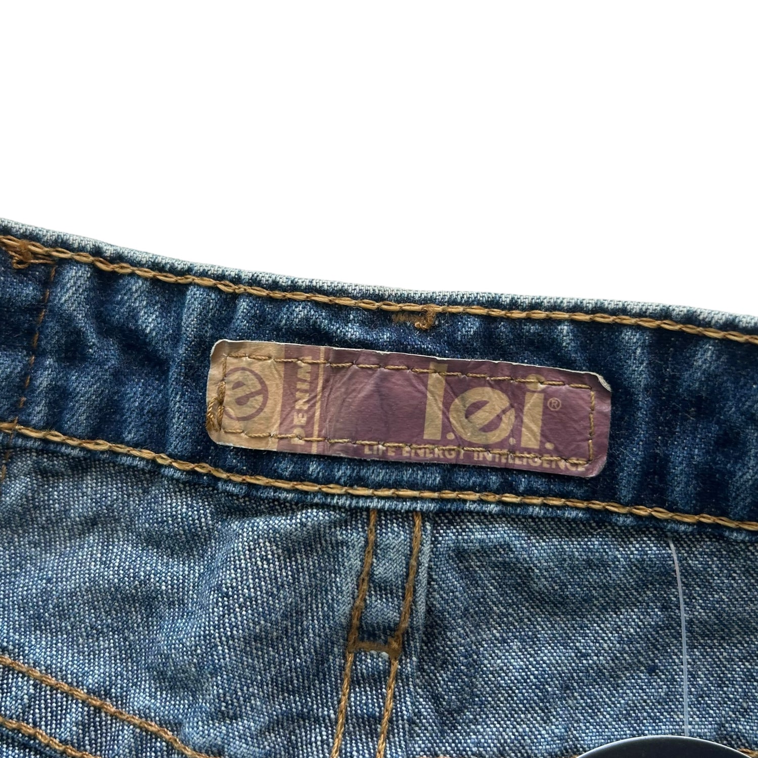 Y2k Deadstock L.e.i Gromet Belt Femme Shorts