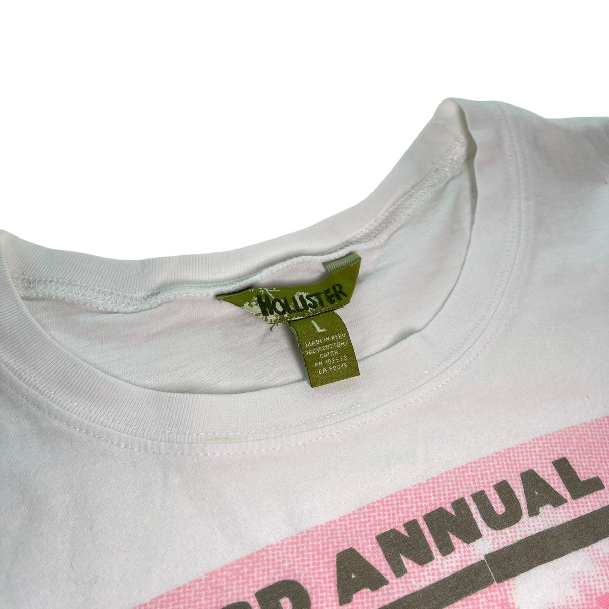 Vintage Y2K Hollister Co. Femme Graphic T-Shirt (White)
