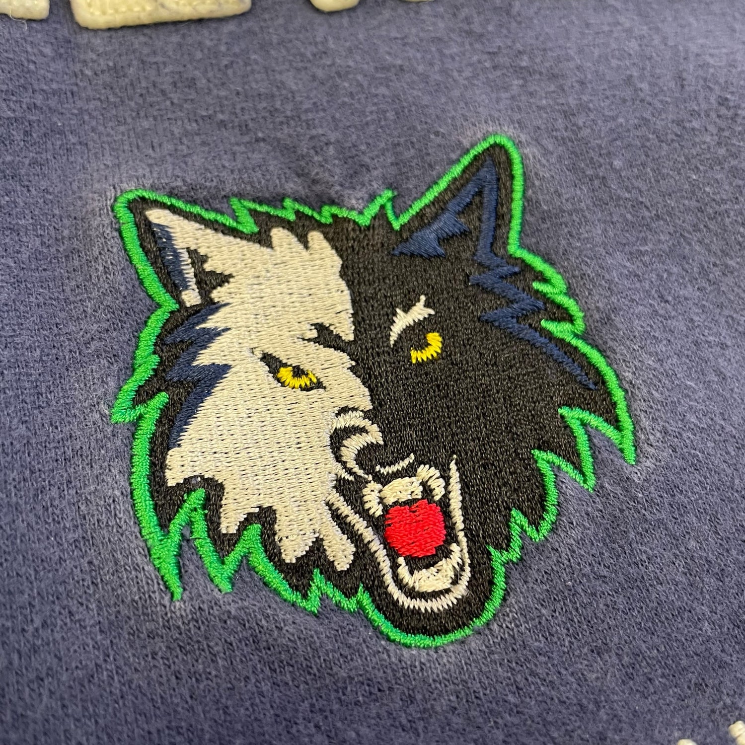 Vintage Minnesota Timberwolves Lee Sport Embroidered Sweatshirt