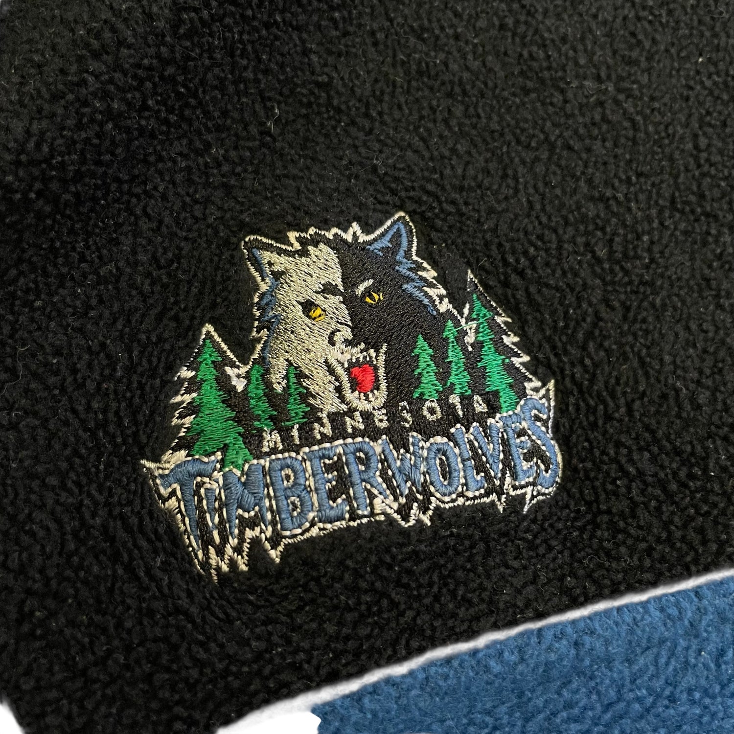Vintage 90s Minnesota Timberwolves Starter Fleece