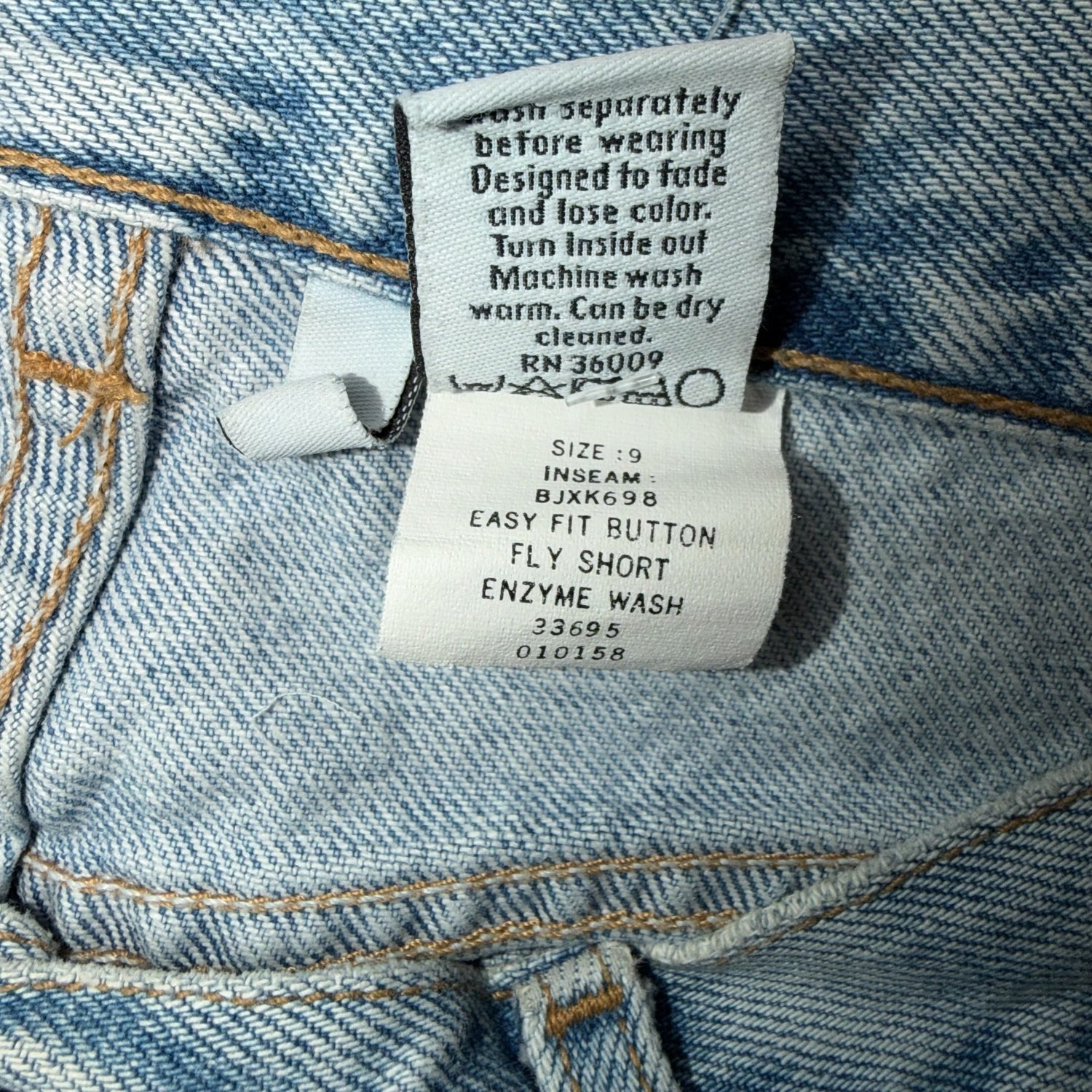 Vintage Femme Calvin Klein Jeans Light Wash Jean Shorts