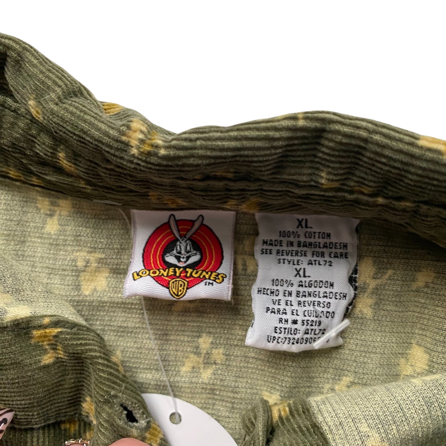 2001 Looney Tunes Tweety Bird Corduroy Button Up Long Sleeve