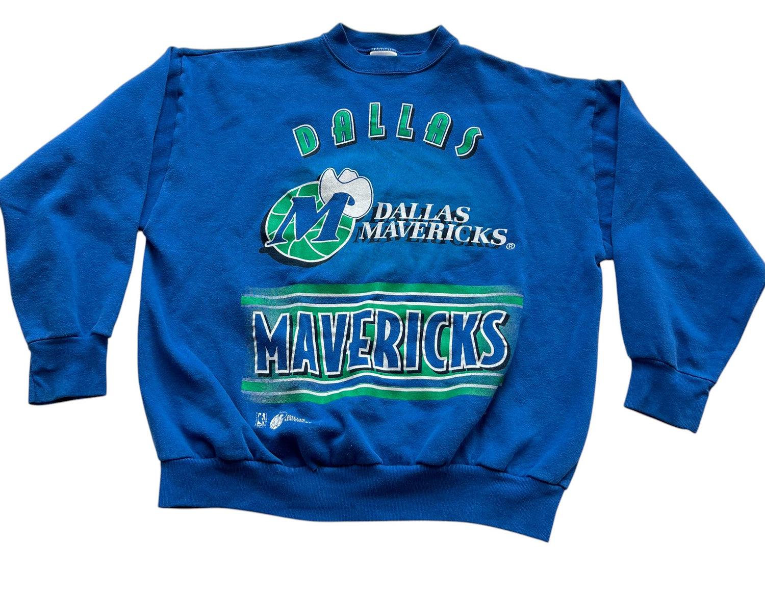 Vintage Dallas Mavericks NBA Graphic Crewneck