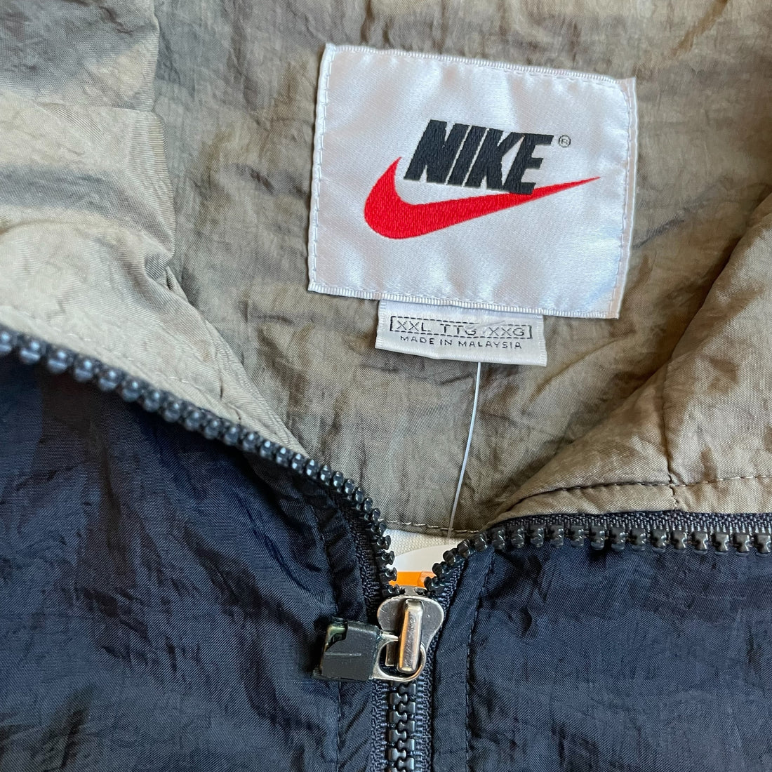 Vintage Nike Black and Olive Lined Windbreaker