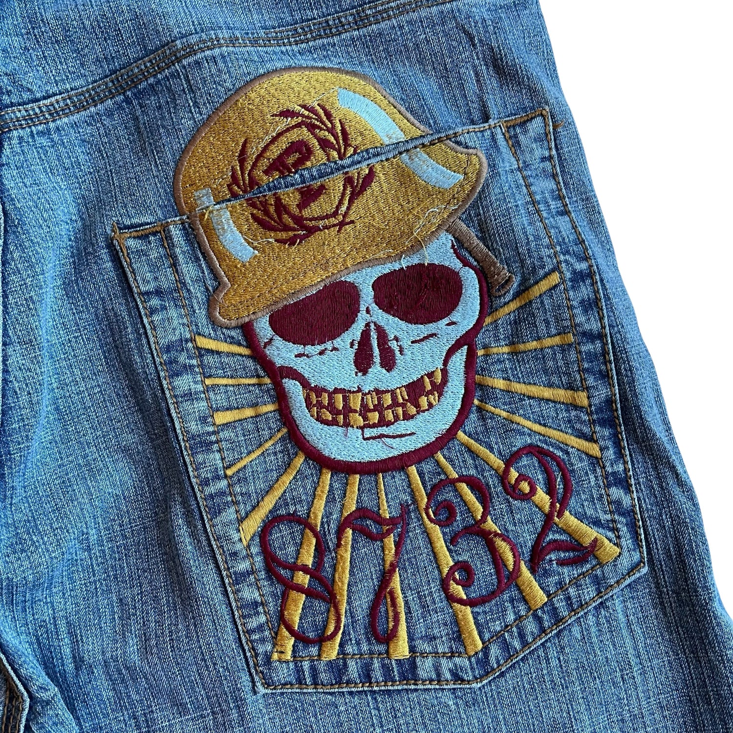 Vintage Y2K Phat Farm Skull Soldier Embroidered Light Wash Jeans