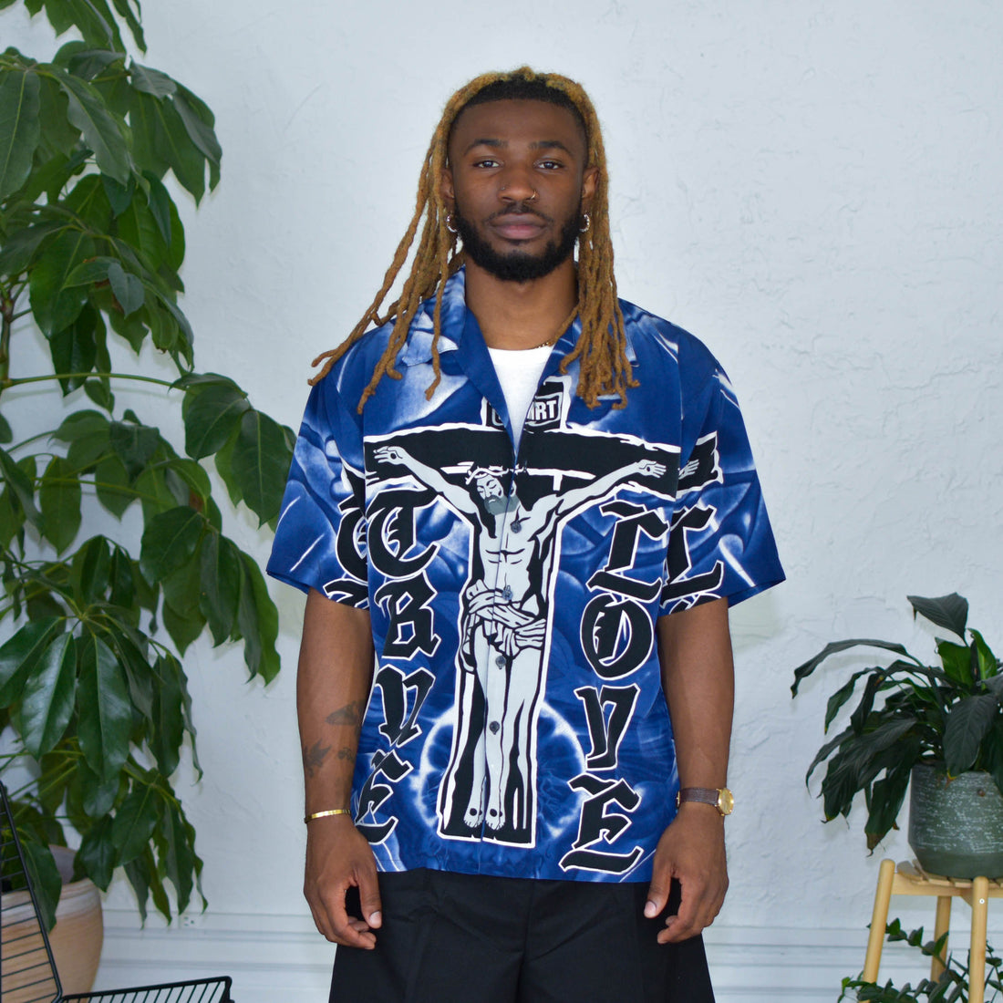 Vintage Y2K Ibeu Crucifixion Button Up