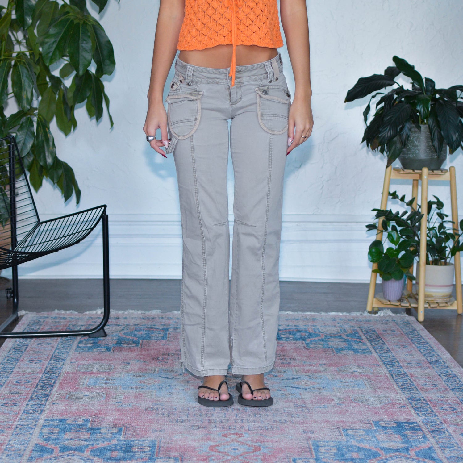 Vintage Y2K No Boundaries Flare Cargo Pants
