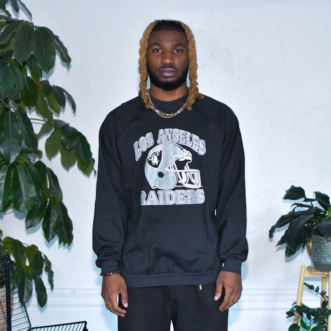 Vintage 90s Los Angeles Raiders Signature Black Crewneck