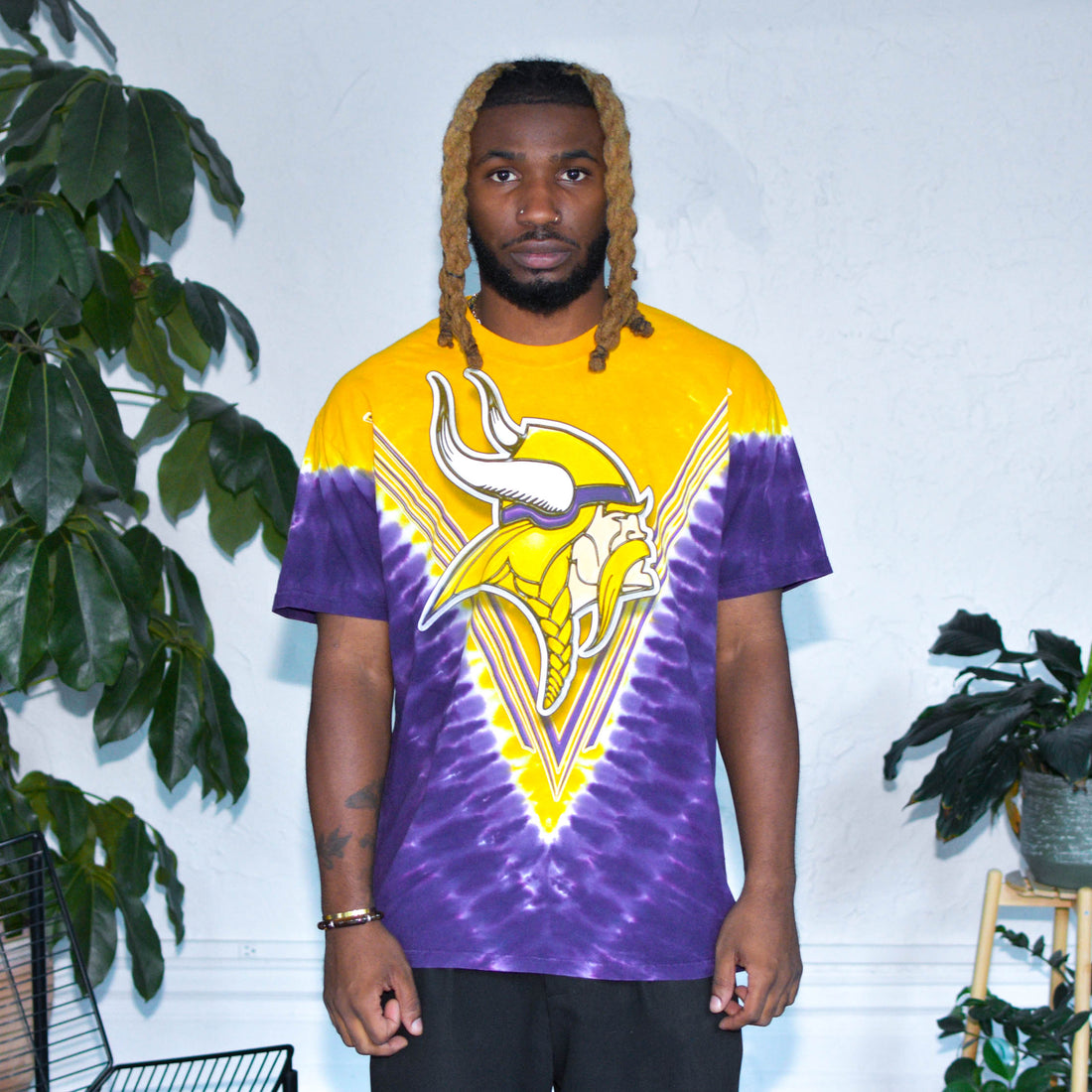 Vintage Minnesota Vikings Tie Dye Logo T-Shirt